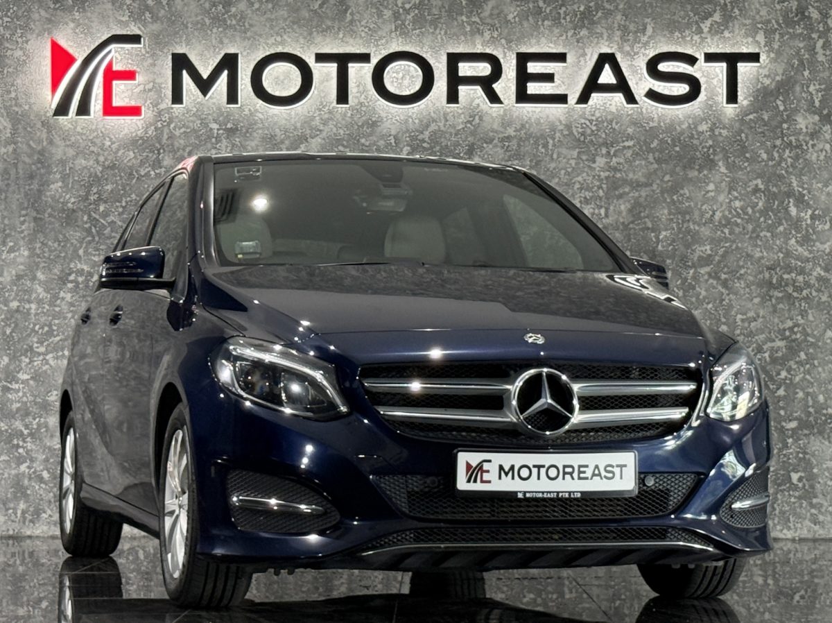 MERCEDES BENZ B180 STYLE (R16 LED)