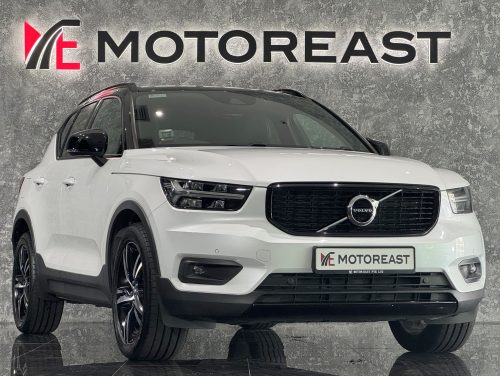 VOLVO XC40 T4 R-DESIGN