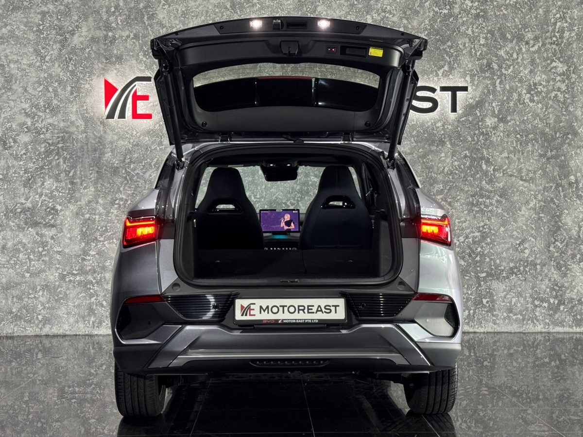 BYD ATTO 3 100KW SUNROOF - Image 10